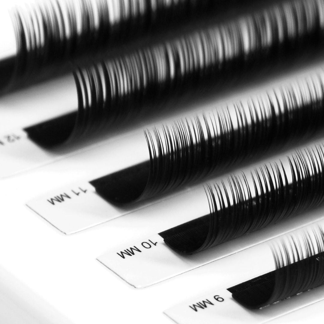 back view of a strip of satin silk 0.15mm lashes